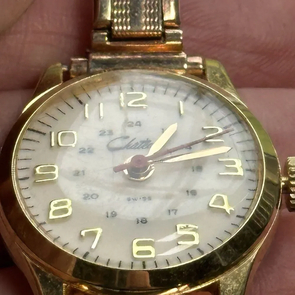 Vintage Chateau Swiss Manual Wind Wristwatch Gold Tone Works 28mm